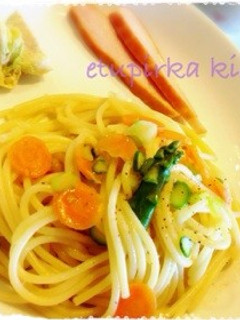 ランチに☆アスパラにんじんペペロンチーノ-レシピのメイン写真