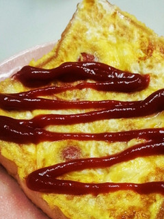 簡単オムレツパン*朝食におすすめ♪-レシピのメイン写真