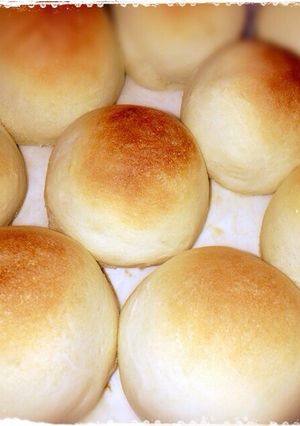 小麦粉パン♪簡単レンジと手捏ねでもちふゎ-レシピのメイン写真