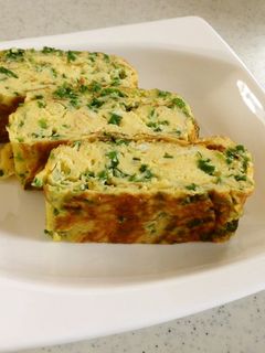 お弁当にも最適♪ニラの厚焼き卵-レシピのメイン写真