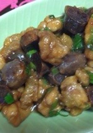 紫じゃがいもと鶏モモ肉の甘煮-レシピのメイン写真