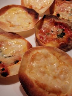 簡単!2通りの餃子の皮ピザ♪-レシピのメイン写真