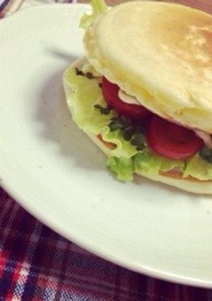 ホットケーキでサンドイッチ ！-レシピのメイン写真