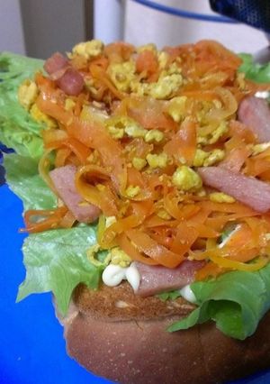 (ﾉ´∀｀*)沖縄味人参しりしりトースト-レシピのメイン写真