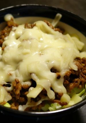 子どもががっつく！肉チーズ丼-レシピのメイン写真