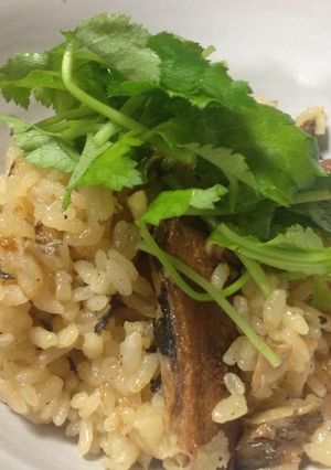*さんまの蒲焼き缶de炊き込みごはん*-レシピのメイン写真