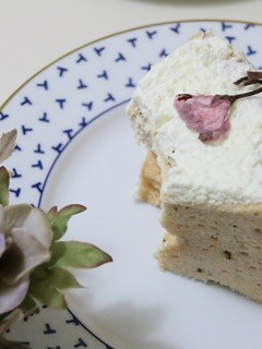 桜の香りのシフォンケーキ-レシピのメイン写真
