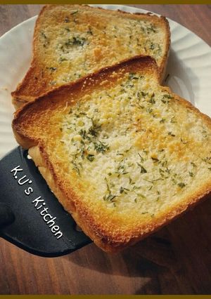 塩分控えめ★ガーリックトースト-レシピのメイン写真