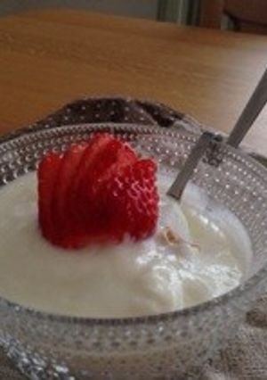 グラノーラヨーグルト-レシピのメイン写真