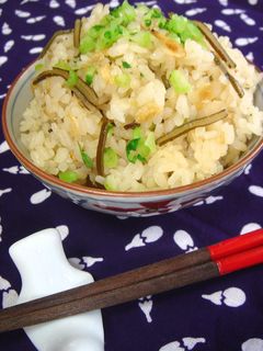 塩昆布と干しえびの炊き込みご飯-レシピのメイン写真