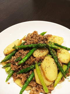 新じゃがと牛肉のオイスター炒め-レシピのメイン写真