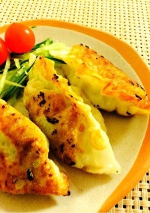 【25分】海老アボカドとチーズの餃子-レシピのメイン写真