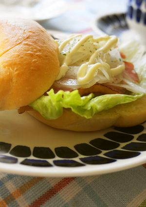 新玉ねぎとベーコンのサンドイッチ-レシピのメイン写真