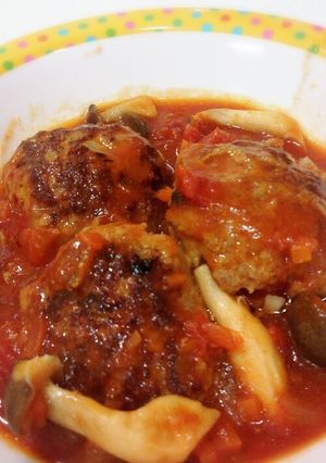 とっても簡単☆トマト缶で煮込みハンバーグ-レシピのメイン写真