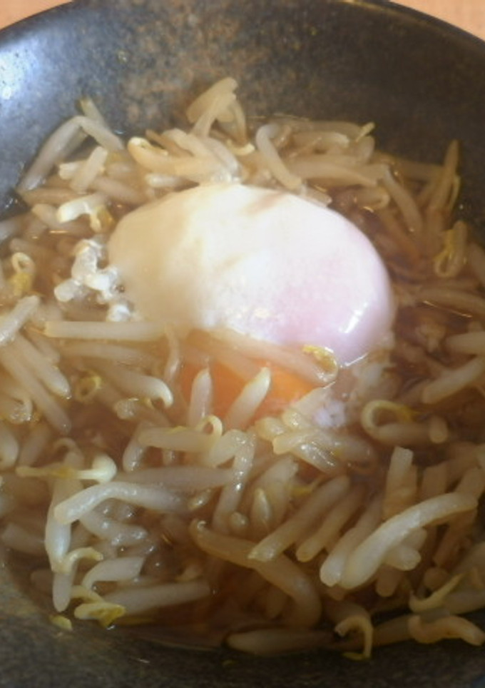 旨い！もやしと温泉卵の簡単丼ぶり-レシピのメイン写真