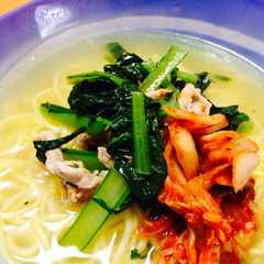 รูปของ 子どもがいるお昼は！簡単バランスラーメン
