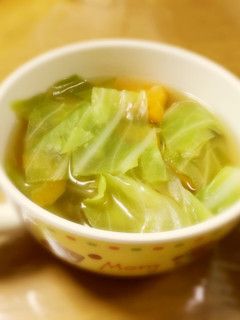キャベツとニンジンの簡単スープ-レシピのメイン写真