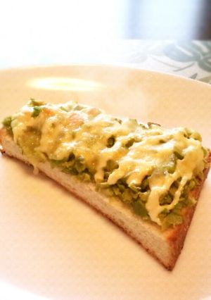 春モーニング&ランチ♪空豆チーズトースト-レシピのメイン写真