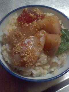 簡単*刺身のゴマだれ漬け丼-レシピのメイン写真
