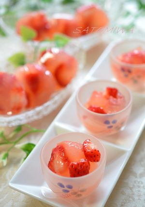 ゆずれもん風味✿苺の葛まんじゅう✿-レシピのメイン写真
