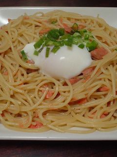 (∵)屋:コク旨半熟卵の鮭醤油スパゲティ-レシピのメイン写真