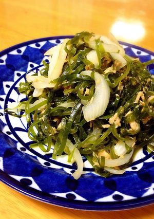 切り昆布と新玉ねぎのチャンプル-レシピのメイン写真