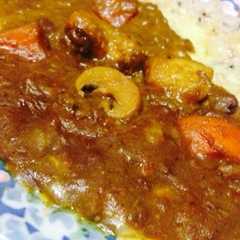 รูปของ 簡単隠し味スパイシー！お肉柔らかカレー★