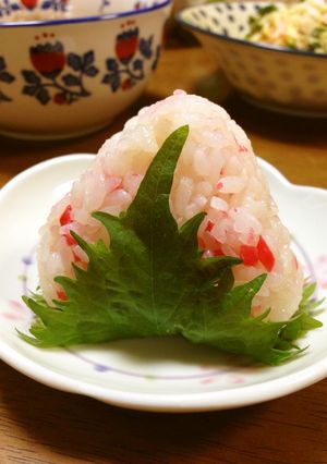 酢飯で☆紅生姜と大葉のおにぎり-レシピのメイン写真