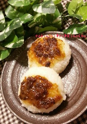 ふき味噌で☆焼おにぎり-レシピのメイン写真