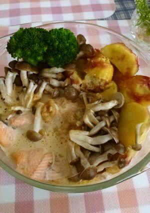 レンチンで豪華に☆鮭と野菜のクリーム蒸し-レシピのメイン写真