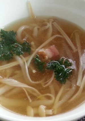 かんたん！えのきともやしのコンソメスープ-レシピのメイン写真