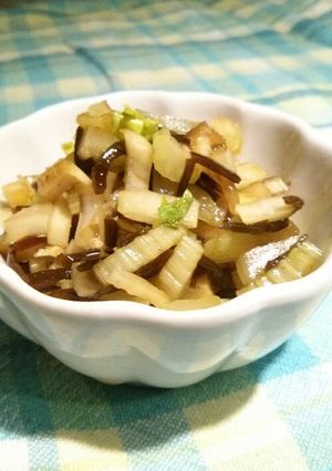 超簡単♪セロリの塩昆布あえ☆-レシピのメイン写真
