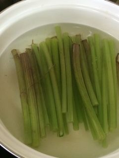 春の味 フキの下処理-レシピのメイン写真