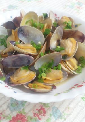 簡単美味♪あさりのワイン蒸し-レシピのメイン写真