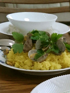 アサリとクチナシの春色炊き込みご飯-レシピのメイン写真