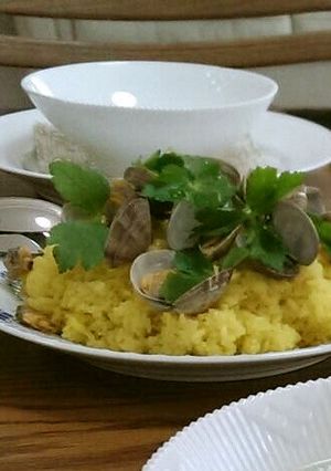 アサリとクチナシの春色炊き込みご飯-レシピのメイン写真