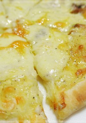 チーズソースでチーズ節約＊チーズピザ-レシピのメイン写真