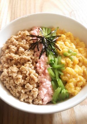 母の 甘くない 鶏そぼろ ４色丼-レシピのメイン写真