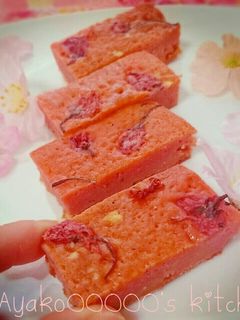 しっとり桜ホワイトチョコレートブラウニー-レシピのメイン写真