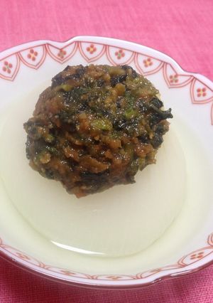 超簡単・ふろふき新玉葱のセリ味噌添え-レシピのメイン写真