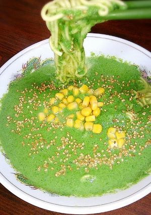 即席めんでランチ☆豆乳ポパイラーメン-レシピのメイン写真
