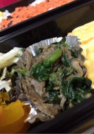 お弁当に！舞茸とほうれん草の胡麻和え-レシピのメイン写真