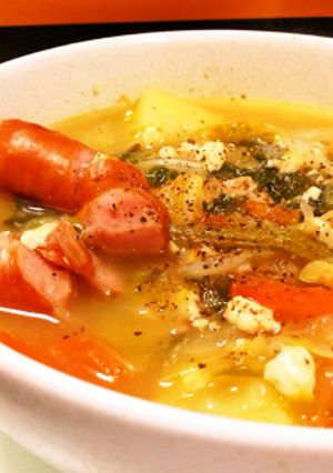 野菜たっぷり！かんたんコンソメスープ-レシピのメイン写真