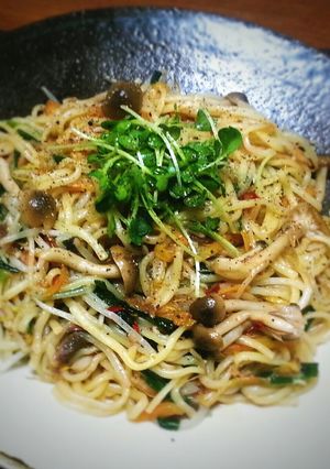 100円アンチョビ缶詰で塩焼きそば♪-レシピのメイン写真