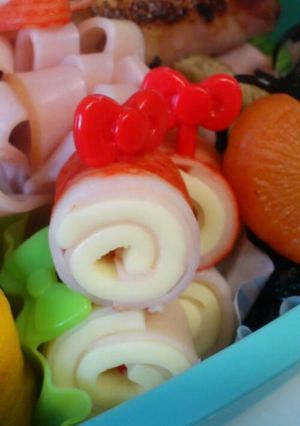 簡単お弁当♥カニカマくるくるチーズ巻き♡-レシピのメイン写真