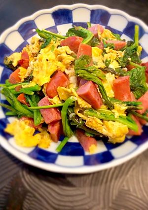 春☆なばな(菜の花)とベーコンの卵炒め-レシピのメイン写真