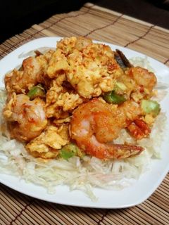 エビとアボカドと卵のキムチバター炒め-レシピのメイン写真