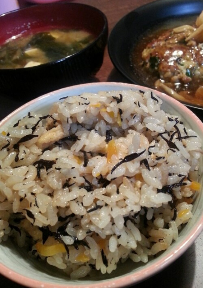 簡単♡ひじきの炊き込みご飯-レシピのメイン写真