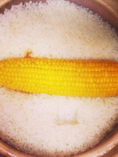 土鍋で簡単 丸ごととうもろこしごはん-レシピのメイン写真