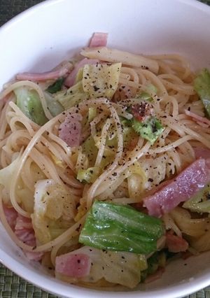 キャベツとベーコンの春色パスタ-レシピのメイン写真